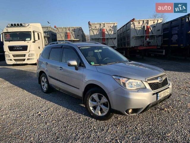 Серый Субару Форестер, объемом двигателя 2 л и пробегом 258 тыс. км за 17000 $, фото 1 на Automoto.ua
