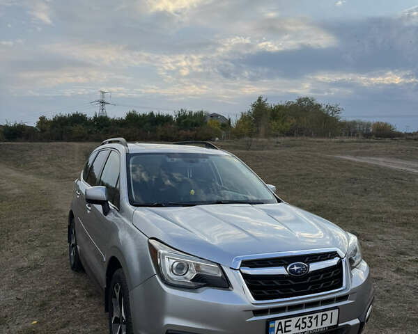 Субару Forester 2017 у Дніпро (Дніпропетровську) на Automoto.ua Сірий Субару Forester, об'ємом двигуна 2.46 л та пробігом 140 тис. км за 16400 $, фото 1 на Automoto.ua
