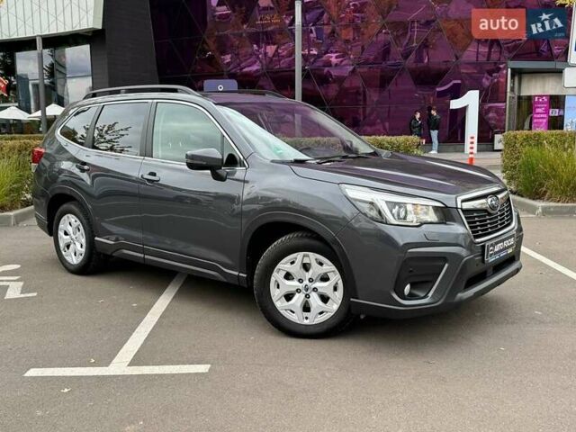 Субару Forester 2020 у Києві на Automoto.ua Сірий Субару Forester, об'ємом двигуна 2 л та пробігом 117 тис. км за 23490 $, фото 1 на Automoto.ua