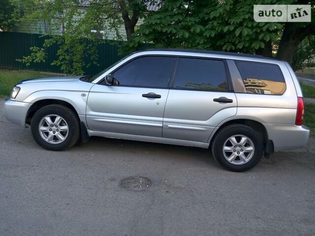 Сірий Субару Forester, об'ємом двигуна 2 л та пробігом 208 тис. км за 7200 $, фото 1 на Automoto.ua