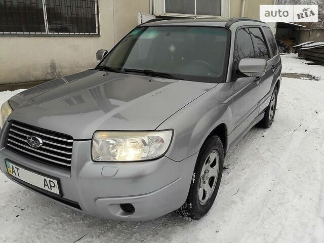 Сірий Субару Forester, об'ємом двигуна 2 л та пробігом 212 тис. км за 8300 $, фото 1 на Automoto.ua