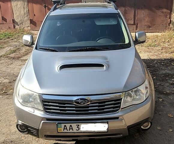 Сірий Субару Forester, об'ємом двигуна 2.5 л та пробігом 211 тис. км за 8500 $, фото 1 на Automoto.ua