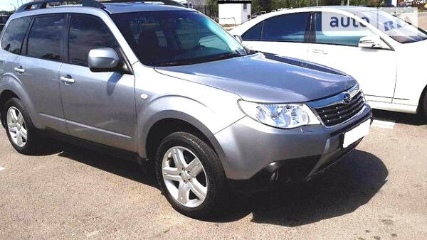 Сірий Субару Forester, об'ємом двигуна 2 л та пробігом 72 тис. км за 13900 $, фото 1 на Automoto.ua