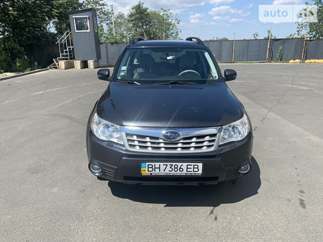 Сірий Субару Forester, об'ємом двигуна 2 л та пробігом 160 тис. км за 12000 $, фото 1 на Automoto.ua