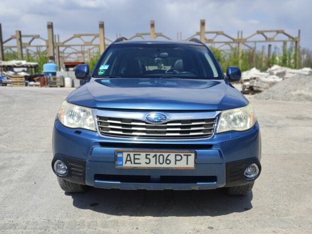 Синій Субару Forester, об'ємом двигуна 2 л та пробігом 215 тис. км за 9200 $, фото 1 на Automoto.ua