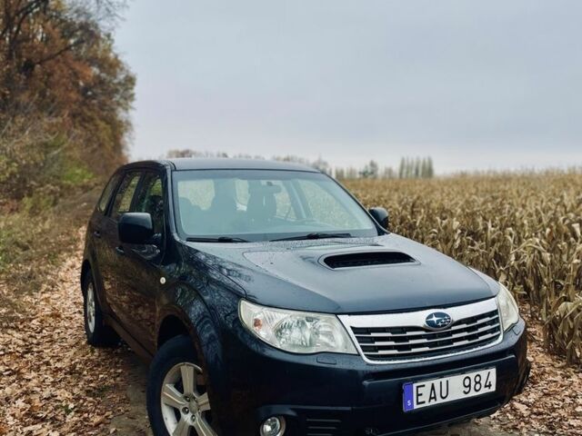 Синій Субару Forester, об'ємом двигуна 2 л та пробігом 300 тис. км за 5150 $, фото 1 на Automoto.ua