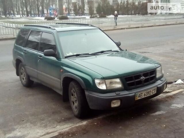 Зелений Субару Forester, об'ємом двигуна 2 л та пробігом 310 тис. км за 5500 $, фото 1 на Automoto.ua