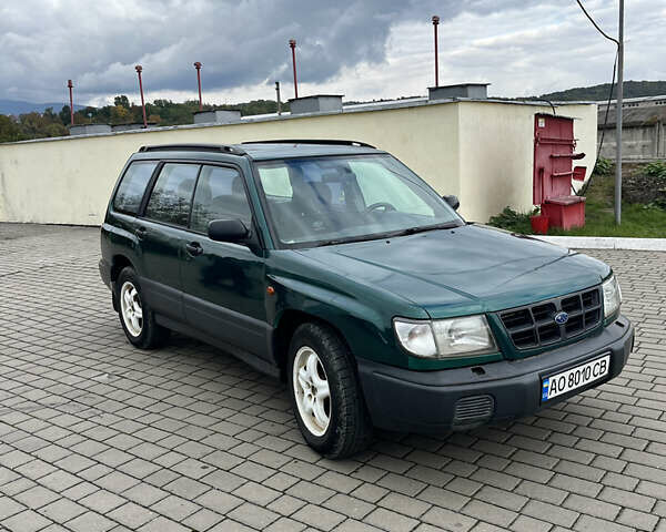 Зелений Субару Forester, об'ємом двигуна 1.99 л та пробігом 300 тис. км за 2900 $, фото 1 на Automoto.ua