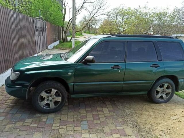 Зелений Субару Forester, об'ємом двигуна 1.99 л та пробігом 330 тис. км за 4500 $, фото 1 на Automoto.ua