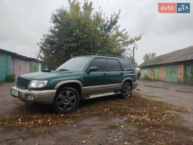 Субару Форестер 2000 в Черкассах на Automoto.ua Зеленый Субару Форестер, объемом двигателя 2 л и пробегом 376 тыс. км за 4500 $, фото 1 на Automoto.ua