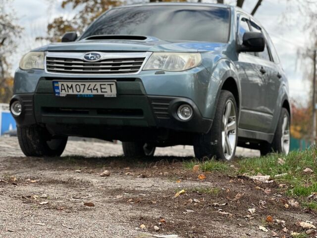 Зеленый Субару Форестер, объемом двигателя 2 л и пробегом 169 тыс. км за 8000 $, фото 1 на Automoto.ua