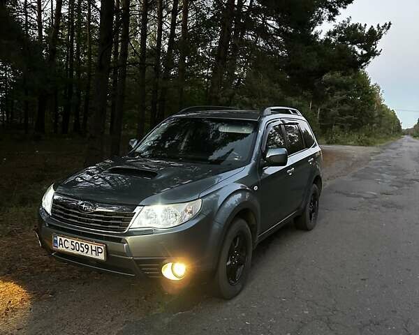 Зелений Субару Forester, об'ємом двигуна 2 л та пробігом 270 тис. км за 8500 $, фото 1 на Automoto.ua