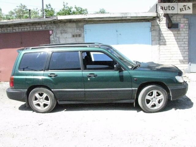 Зелений Субару Forester, об'ємом двигуна 2 л та пробігом 1 тис. км за 6000 $, фото 1 на Automoto.ua