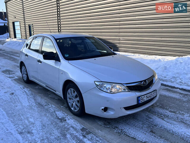 Белый Субару Импреза, объемом двигателя 1.5 л и пробегом 86 тыс. км за 5800 $, фото 1 на Automoto.ua