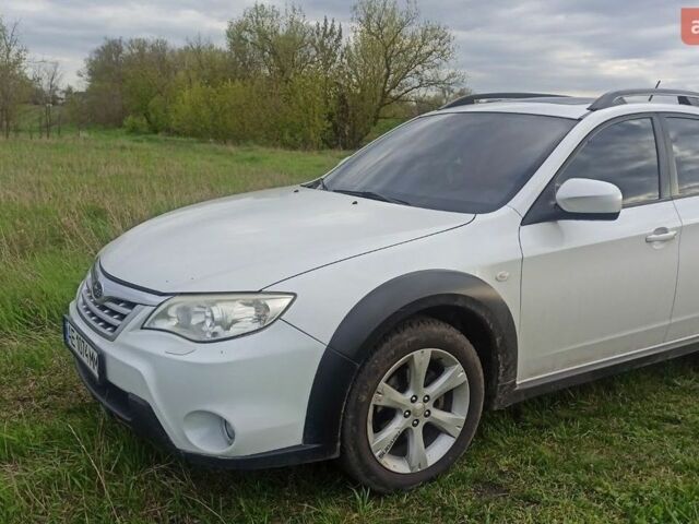 Белый Субару Импреза, объемом двигателя 2 л и пробегом 268 тыс. км за 11000 $, фото 1 на Automoto.ua