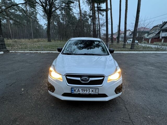 Белый Субару Импреза, объемом двигателя 2 л и пробегом 110 тыс. км за 7499 $, фото 1 на Automoto.ua