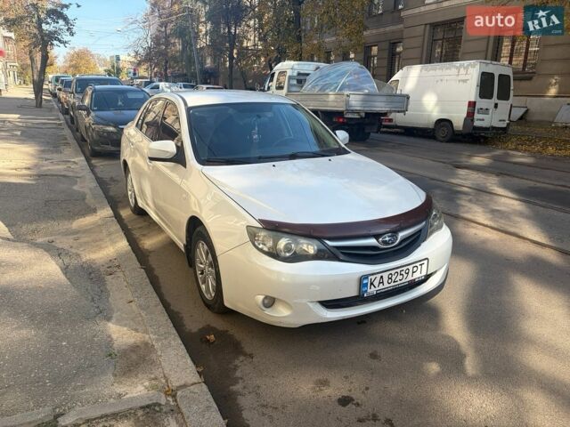 Белый Субару Импреза, объемом двигателя 1.5 л и пробегом 200 тыс. км за 5500 $, фото 1 на Automoto.ua