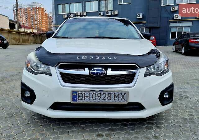 Білий Субару Імпреза, об'ємом двигуна 2 л та пробігом 137 тис. км за 9000 $, фото 1 на Automoto.ua