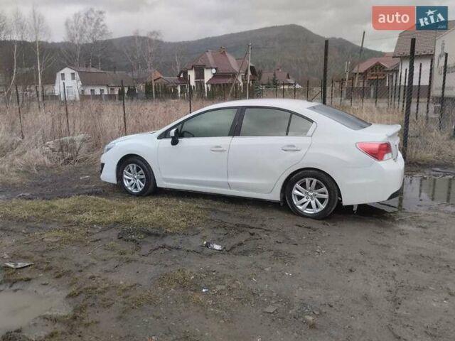 Белый Субару Импреза, объемом двигателя 2 л и пробегом 80 тыс. км за 10000 $, фото 1 на Automoto.ua