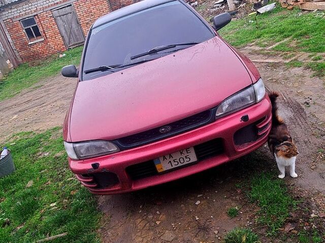 Красный Субару Импреза, объемом двигателя 1.6 л и пробегом 150 тыс. км за 2600 $, фото 1 на Automoto.ua
