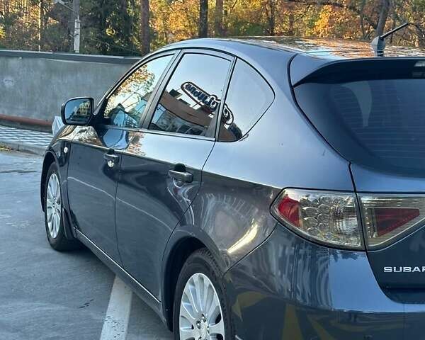 Серый Субару Импреза, объемом двигателя 2 л и пробегом 185 тыс. км за 6400 $, фото 1 на Automoto.ua
