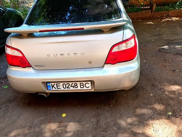 Серый Субару Импреза, объемом двигателя 2 л и пробегом 300 тыс. км за 4300 $, фото 1 на Automoto.ua