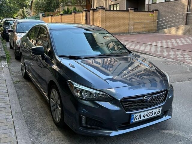 Серый Субару Импреза, объемом двигателя 2 л и пробегом 196 тыс. км за 10000 $, фото 1 на Automoto.ua