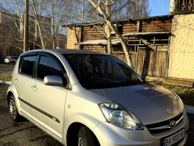 Серый Субару Джасти, объемом двигателя 1 л и пробегом 158 тыс. км за 4500 $, фото 1 на Automoto.ua