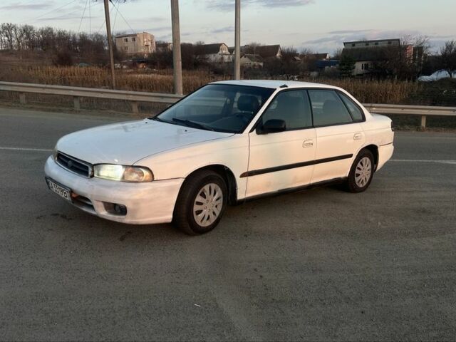 Білий Субару Легасі, об'ємом двигуна 2 л та пробігом 300 тис. км за 1500 $, фото 1 на Automoto.ua