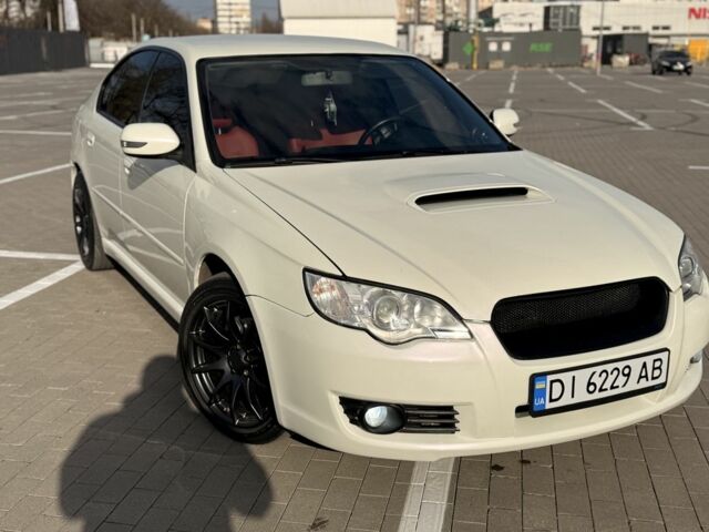 Білий Субару Легасі, об'ємом двигуна 2 л та пробігом 147 тис. км за 4999 $, фото 1 на Automoto.ua