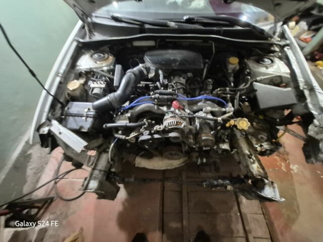 Белый Субару Легаси, объемом двигателя 0 л и пробегом 200 тыс. км за 2000 $, фото 1 на Automoto.ua