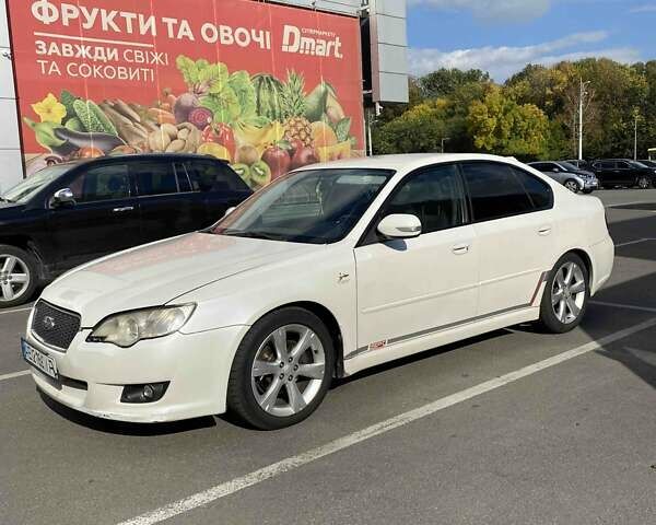 Білий Субару Легасі, об'ємом двигуна 2.5 л та пробігом 222 тис. км за 4900 $, фото 1 на Automoto.ua