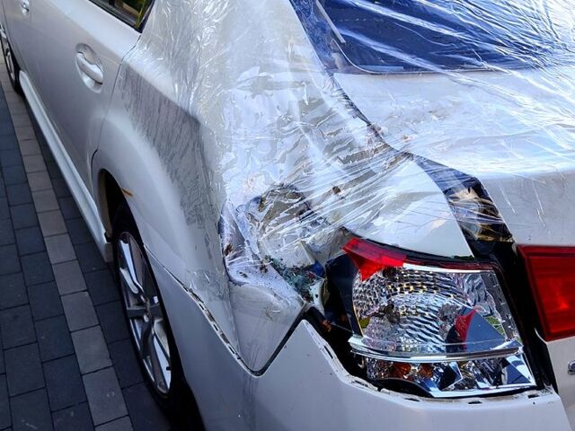 Білий Субару Легасі, об'ємом двигуна 2.5 л та пробігом 217 тис. км за 5600 $, фото 1 на Automoto.ua