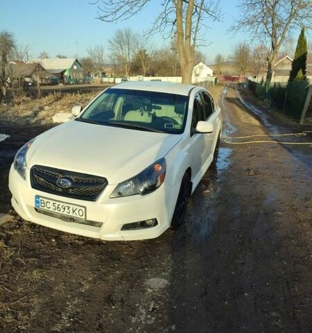 Білий Субару Легасі, об'ємом двигуна 2.5 л та пробігом 228 тис. км за 7000 $, фото 1 на Automoto.ua