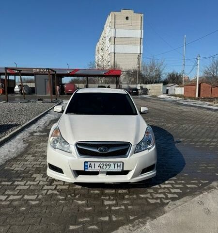 Білий Субару Легасі, об'ємом двигуна 2.46 л та пробігом 274 тис. км за 6800 $, фото 1 на Automoto.ua