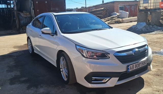 Білий Субару Легасі, об'ємом двигуна 2.4 л та пробігом 64 тис. км за 23000 $, фото 1 на Automoto.ua