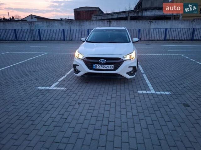 Белый Субару Легаси, объемом двигателя 2.5 л и пробегом 41 тыс. км за 20800 $, фото 1 на Automoto.ua