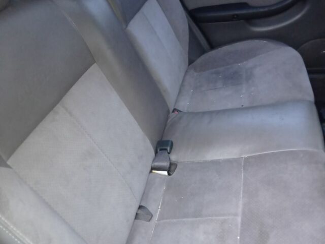 Белый Субару Легаси, объемом двигателя 2.5 л и пробегом 290 тыс. км за 4100 $, фото 1 на Automoto.ua