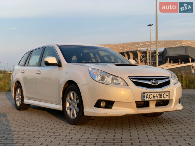 Білий Субару Легасі, об'ємом двигуна 2 л та пробігом 365 тис. км за 7900 $, фото 1 на Automoto.ua