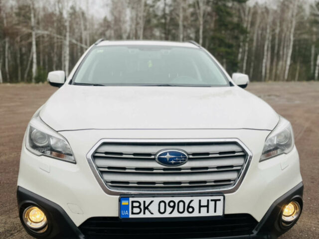 Білий Субару Легасі, об'ємом двигуна 2 л та пробігом 203 тис. км за 15400 $, фото 1 на Automoto.ua