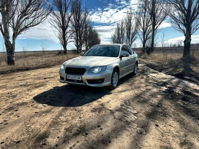 Бежевый Субару Легаси, объемом двигателя 2 л и пробегом 228 тыс. км за 4600 $, фото 1 на Automoto.ua