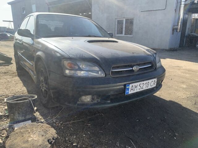 Черный Субару Легаси, объемом двигателя 2.5 л и пробегом 200 тыс. км за 1700 $, фото 1 на Automoto.ua