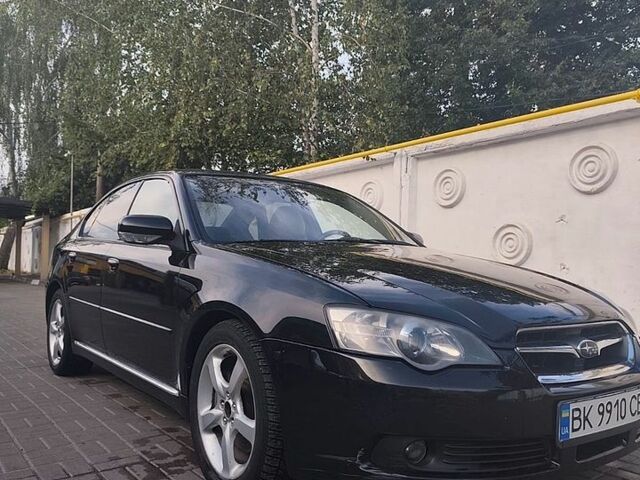 Чорний Субару Легасі, об'ємом двигуна 3 л та пробігом 320 тис. км за 4990 $, фото 1 на Automoto.ua