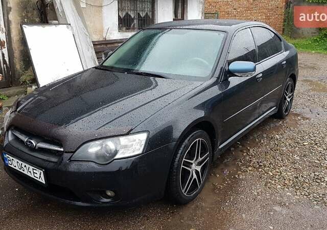 Чорний Субару Легасі, об'ємом двигуна 2 л та пробігом 335 тис. км за 4400 $, фото 1 на Automoto.ua