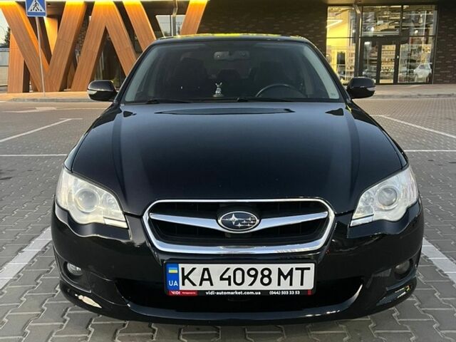 Чорний Субару Легасі, об'ємом двигуна 1.99 л та пробігом 216 тис. км за 7100 $, фото 1 на Automoto.ua