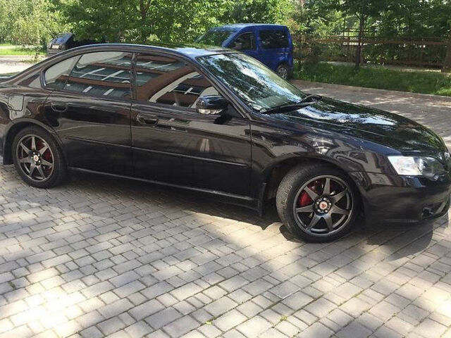Чорний Субару Легасі, об'ємом двигуна 2 л та пробігом 194 тис. км за 7000 $, фото 1 на Automoto.ua