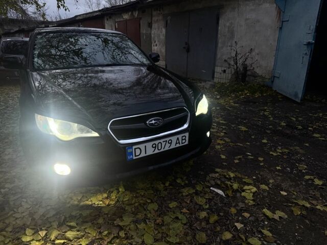 Черный Субару Легаси, объемом двигателя 2 л и пробегом 251 тыс. км за 4500 $, фото 1 на Automoto.ua