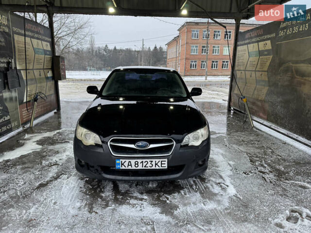 Черный Субару Легаси, объемом двигателя 2 л и пробегом 334 тыс. км за 5000 $, фото 1 на Automoto.ua