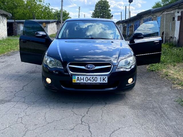 Черный Субару Легаси, объемом двигателя 2 л и пробегом 275 тыс. км за 6699 $, фото 1 на Automoto.ua