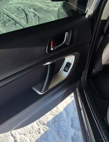 Чорний Субару Легасі, об'ємом двигуна 1.99 л та пробігом 198 тис. км за 6300 $, фото 1 на Automoto.ua